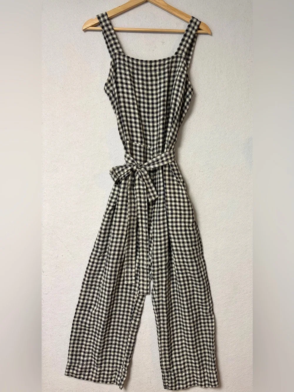 Title: Quince 100% European Linen Square Neck Gingham Jumpsuit  Size Medium